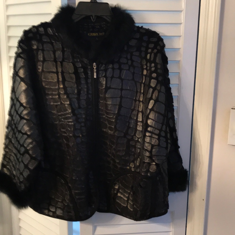 Such Glam faux leather jacket.